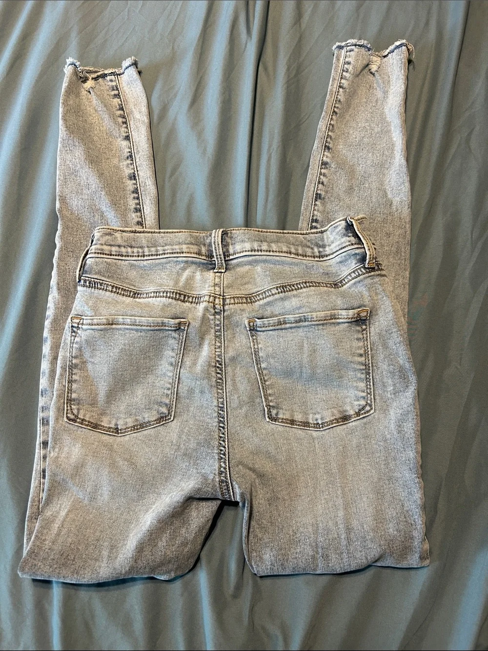 Old Navy rockstar Light Wash Skinny Jeans with Button Fly girls 14